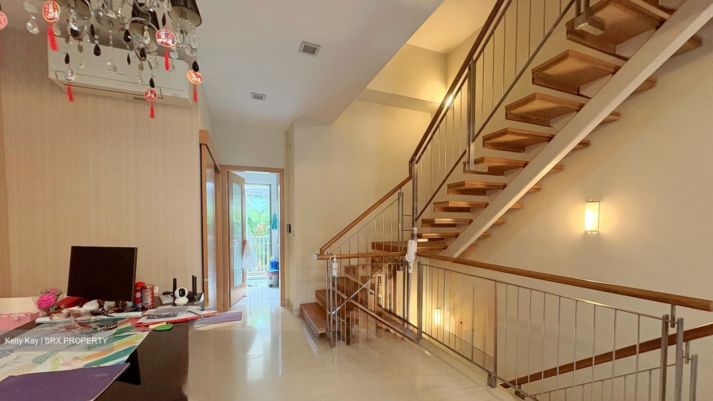 Charlton Villas (D19), Terrace #585033181